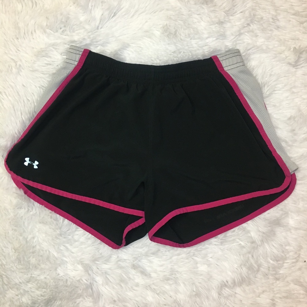 UNDER ARMOUR Women’s Pink Black Athletic Running Shorts Small